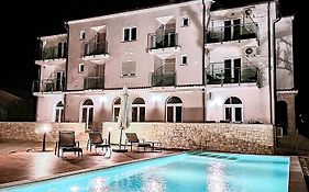 Villa Mirko